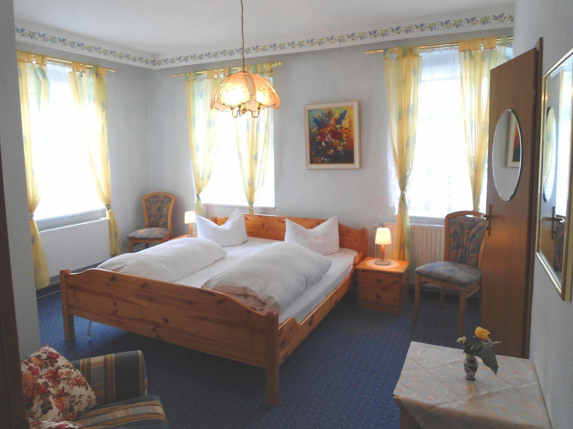 Hotel Krone Goessweinstein Luaran gambar