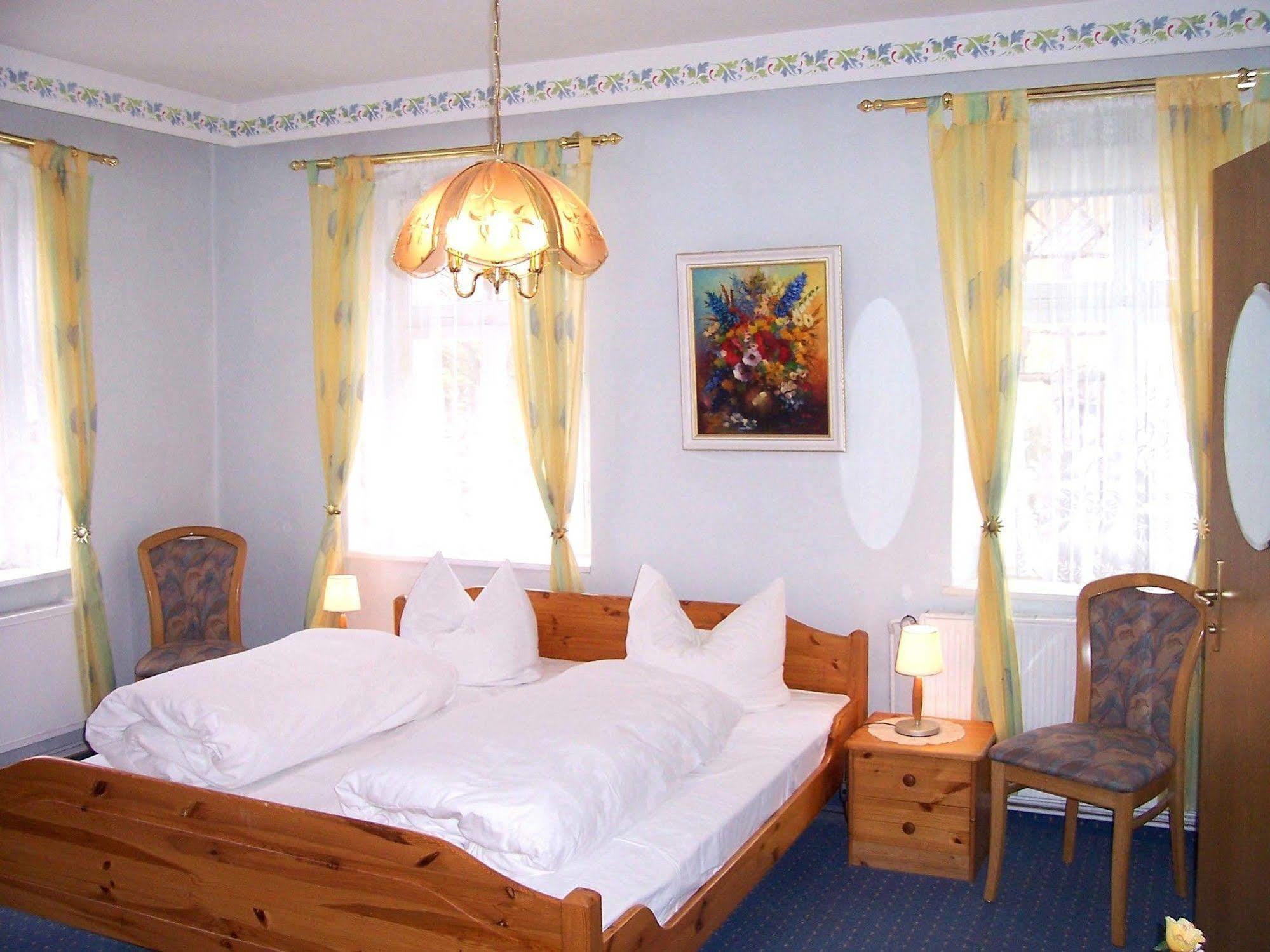 Hotel Krone Goessweinstein Luaran gambar